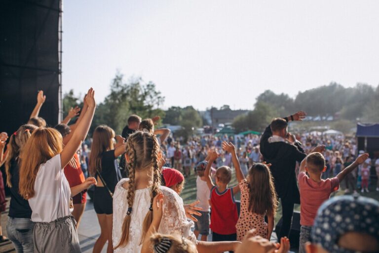 AI and Eco-Friendly Music Festivals
