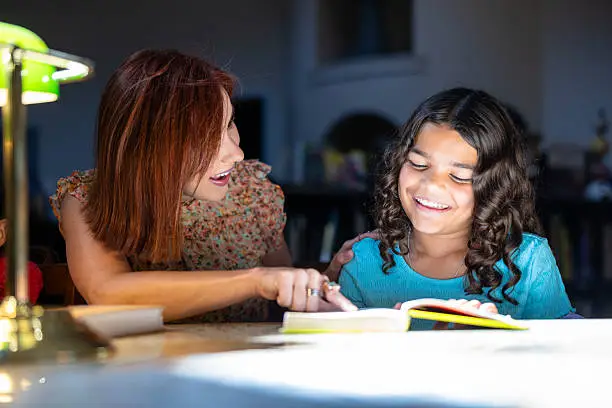 How Your Topics | Multiple Stories Shape Better Conversations Online Your Topics | Multiple Stories